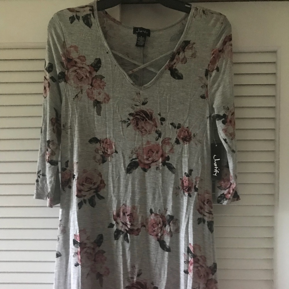 NWT beautiful knee length dress